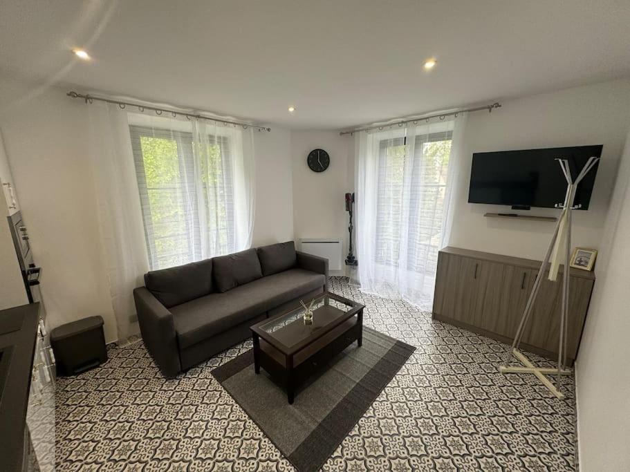 L'Etoile De Seine 77 Appartement 3 Dammarie-lè-Lys Exterior foto